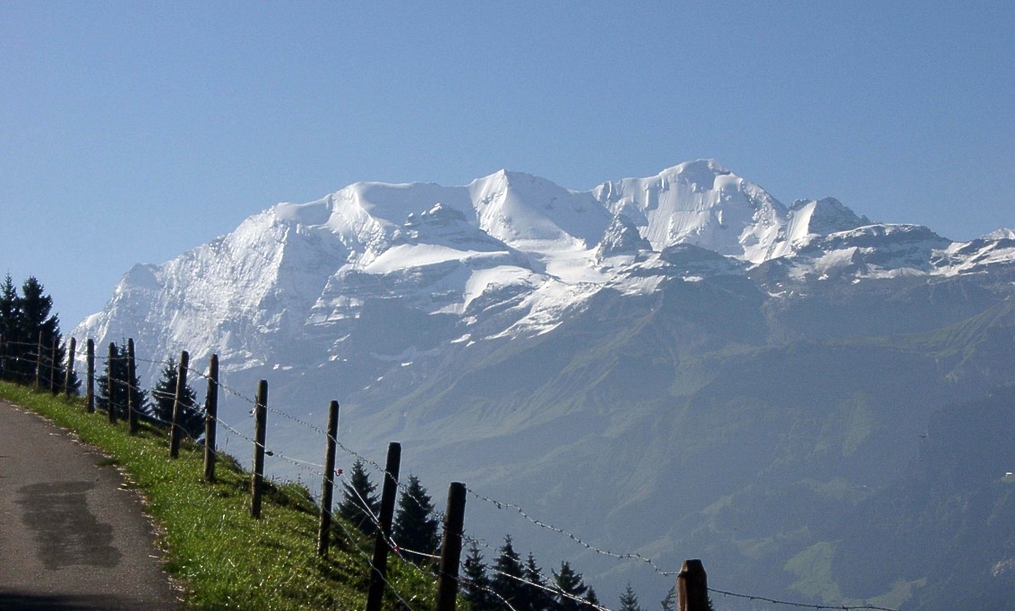 02 Bluemlisalp Musterfoto