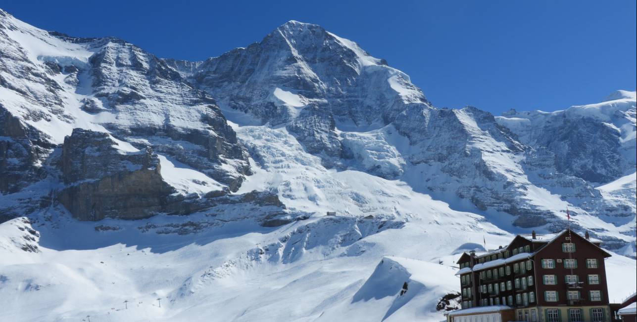 19 Kleine Scheidegg mit Moench